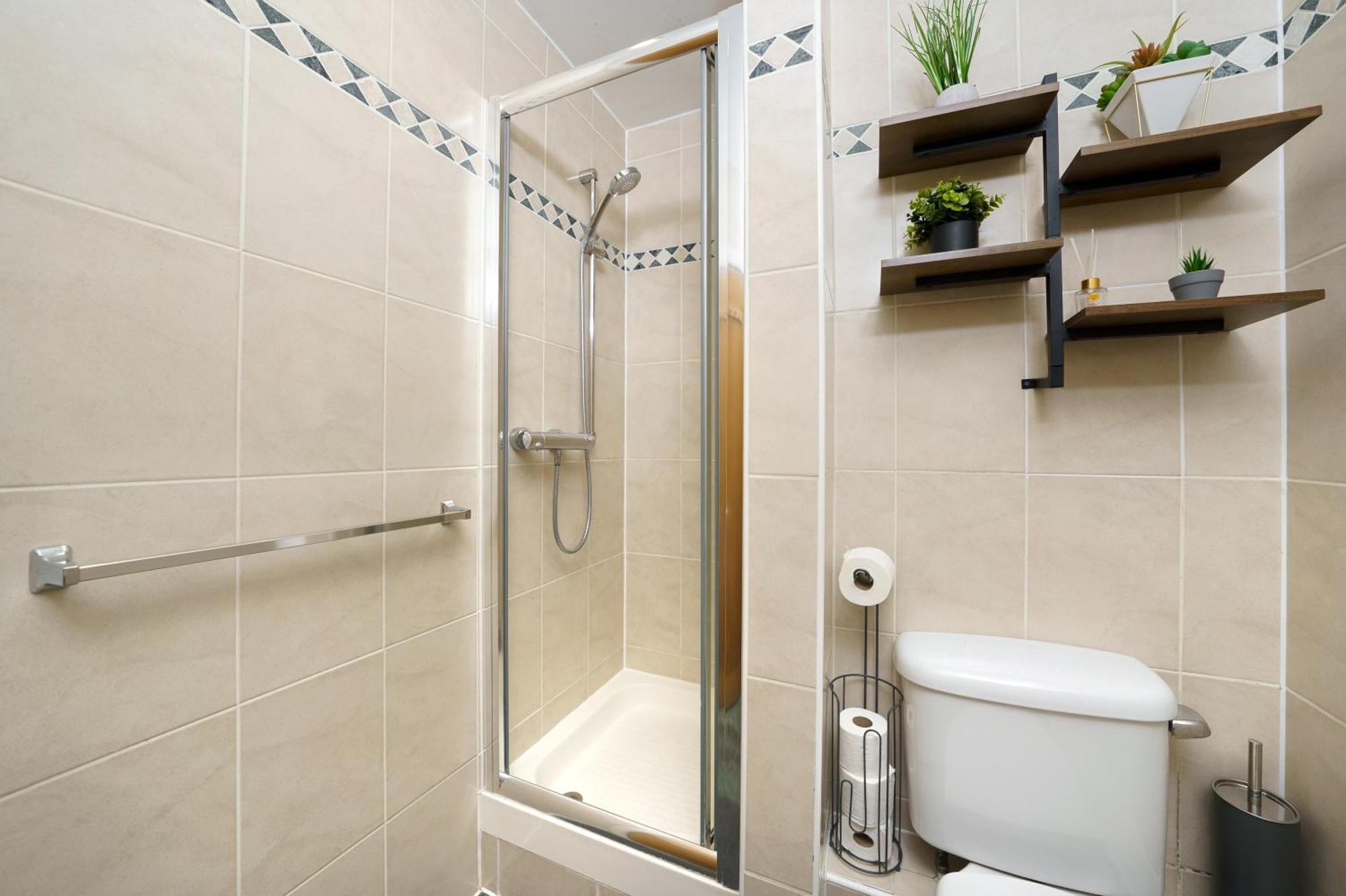 St George Thames Apartment ロンドン エクステリア 写真