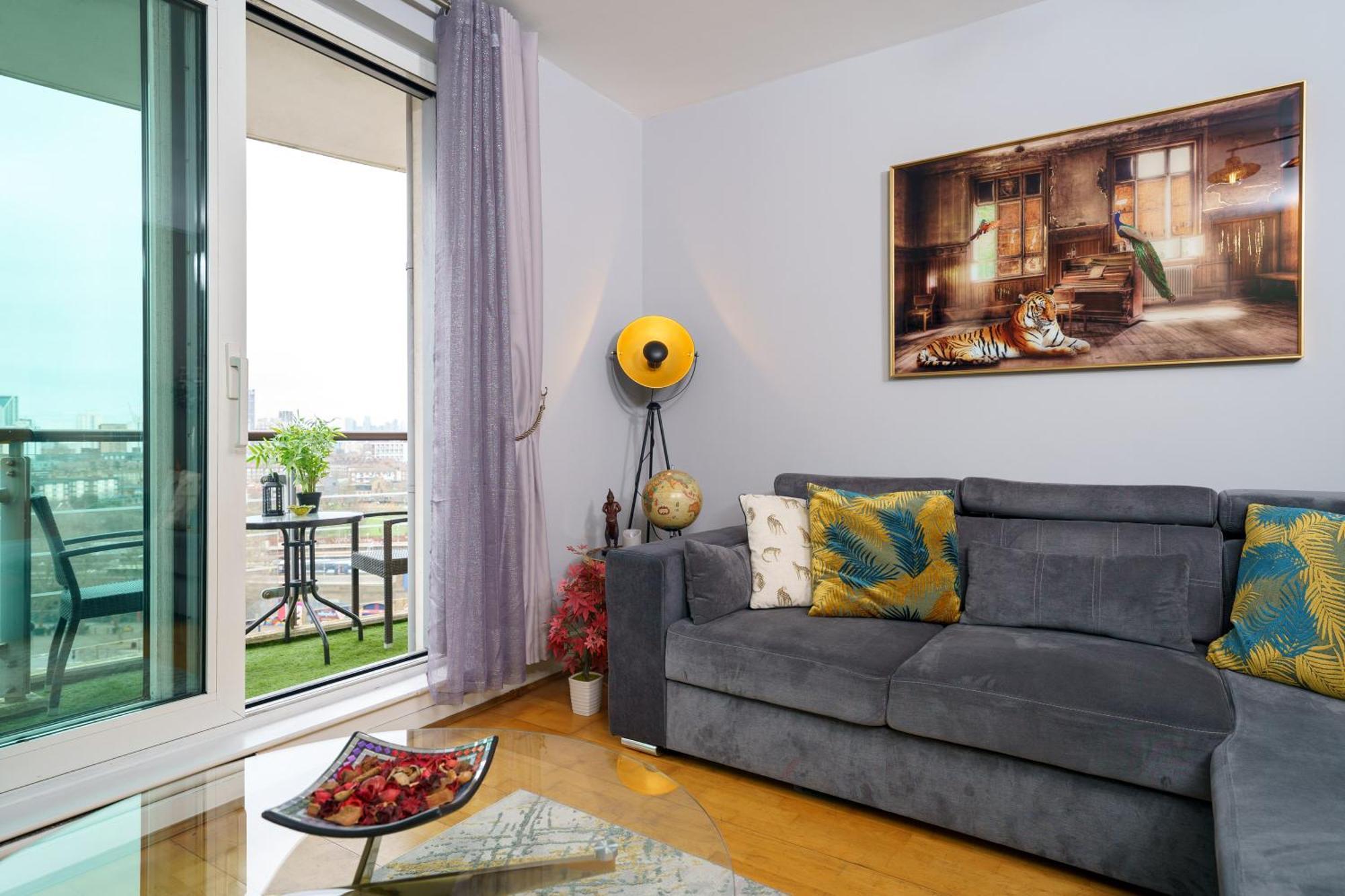 St George Thames Apartment ロンドン エクステリア 写真